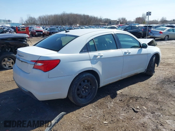 2013 Chrysler 200 LX with VIN 1C3CCBAB1DN640487, listed as a IAAI auction lot 41772952 with 173,109 mi miles. Bid and sale history available at carsss.com. Image 4.