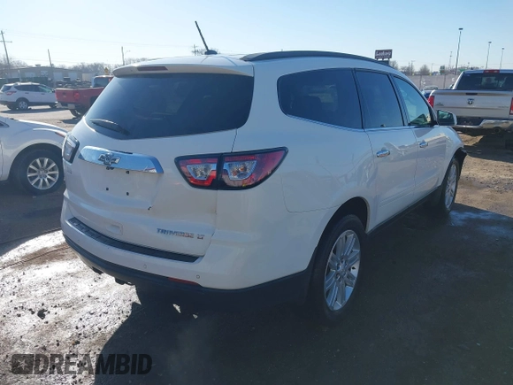 2014 Chevrolet Traverse LT with VIN 1GNKRGKD8EJ150888, listed as a IAAI auction lot 41747645 with 213,773 mi miles. Bid and sale history available at carsss.com. Image 4.