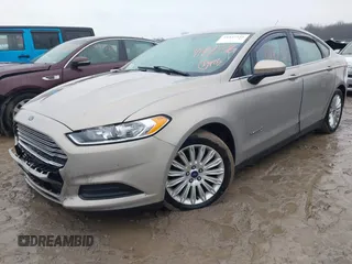 2015 Ford Fusion S Hybrid with VIN 3FA6P0UU4FR111409, listed as a IAAI auction lot 41447316 with 150,068 mi miles. Bid and sale history available at carsss.com. Image 2.