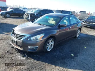 2015 Nissan Altima 2.5 S with VIN 1N4AL3AP8FC172637, listed as a IAAI auction lot 41617876 with 162,290 mi miles. Bid and sale history available at carsss.com. Image 19.
