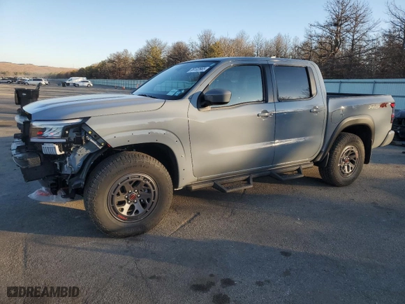 2025 Nissan Frontier PRO-4X with VIN 1N6ED1EK8SN605803, listed as a Copart auction lot 89102665 with 388 mi miles and Salvage Title. Bid and sale history available at carsss.com. Image 1.