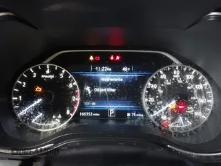 2017 Nissan Maxima SV z VIN 1N4AA6AP1HC447467, wystawiony jako IAAI lot #40918468 z przebiegiem 166 352 mil mil oraz . Historia ofert i sprzedaży dostępna na DreamBid. Obrazek 15.