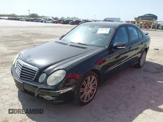 2008 Mercedes-Benz E-Class Luxury 3.5L with VIN WDBUF87X88B317900, listed as a IAAI auction lot 41827185 with 155,434 mi miles. Bid and sale history available at carsss.com. Image 17.