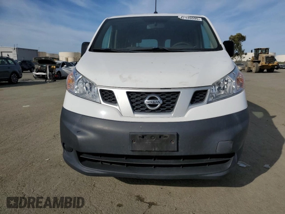 2014 Nissan NV200 SV with VIN 3N6CM0KN3EK697123, listed as a Copart auction lot 47139595 with 126,091 mi miles and Clean title. Bid and sale history available at DreamBid. Image 5.