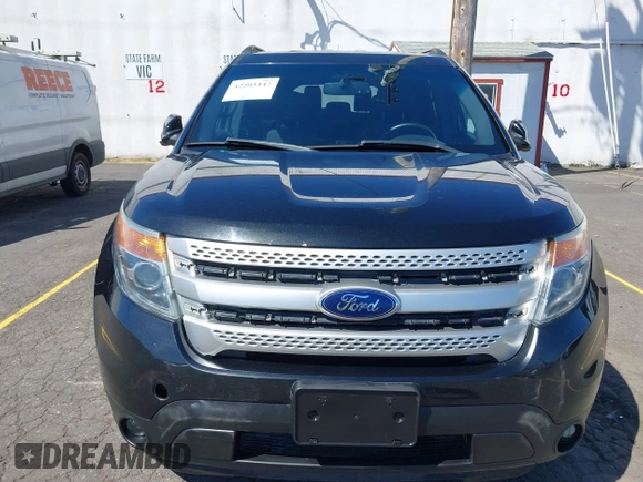 2014 Ford Explorer XLT with VIN 1FM5K8D83EGB11697, listed as a IAAI auction lot 42203447 with 155,027 mi miles and . Bid and sale history available at carsss.com. Image 6.