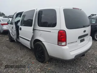 2007 Chevrolet Uplander LS Fleet with VIN 1GNDV23127D152522, listed as a IAAI auction lot 41301034 with 136,988 mi miles. Bid and sale history available at carsss.com. Image 3.