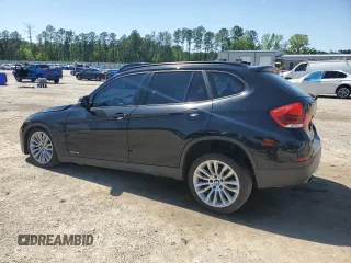 2014 BMW X1 sDrive28i z VIN WBAVM1C52EVW51919, wystawiony jako Copart lot #52282325 z przebiegiem Nie podano mil oraz Szkody całkowita. Historia ofert i sprzedaży dostępna na DreamBid. Obrazek 2.