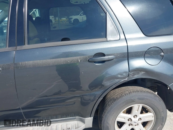 2008 Ford Escape Hybrid with VIN 1FMCU49H58KE79125, listed as a IAAI auction lot 42157559 with 197,964 mi miles and . Bid and sale history available at DreamBid. Image 6.