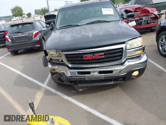 2003 GMC Sierra 1500 SLT with VIN 2GTEC19TX31404836, listed as a IAAI auction lot 42011067 with 233,458 mi miles and . Bid and sale history available at carsss.com. Image 21.