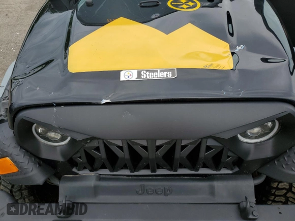 2005 Jeep Wrangler Unlimited with VIN 1J4FA44S75P358246, listed as a Copart auction lot 60958695 with 150,003 mi miles and Salvage title. Bid and sale history available at DreamBid. Image 11.