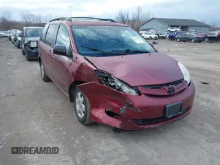 2007 Toyota Sienna CE with VIN 5TDZK23C97S025814, listed as a IAAI auction lot 41870594 with 283,916 mi miles. Bid and sale history available at carsss.com. Image 1.