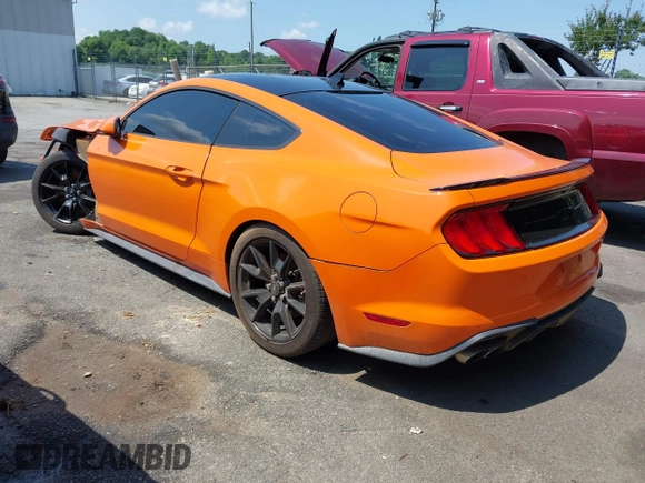 2020 Ford Mustang GT z VIN 1FA6P8CF5L5174647, wystawiony jako IAAI lot #42476619 z przebiegiem 42 728 mil mil oraz . Historia ofert i sprzedaży dostępna na DreamBid. Obrazek 3.