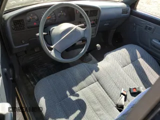 1994 Toyota Pickup with VIN 4TARN81A0RZ180129, listed as a Copart auction lot 51800195 with 153,538 mi miles and Salvage Title. Bid and sale history available at DreamBid. Image 8.