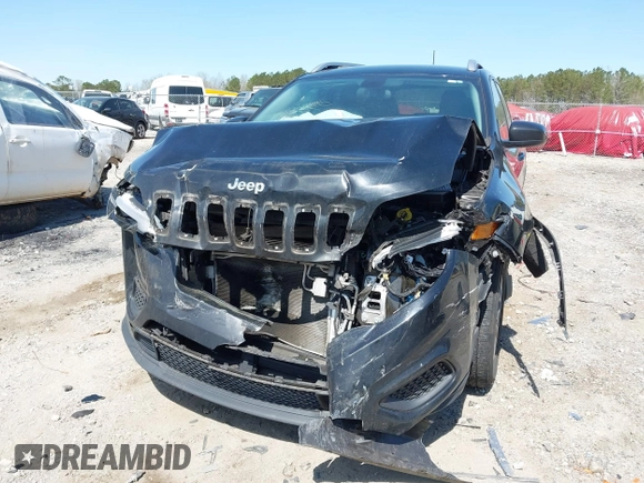 2020 Jeep Cherokee Latitude z VIN 1C4PJLCB2LD581248, wystawiony jako IAAI lot #41894729 z przebiegiem 91 536 mil mil oraz . Historia ofert i sprzedaży dostępna na DreamBid. Obrazek 6.