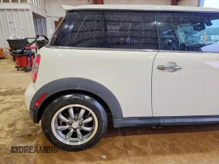 2012 MINI Hardtop z VIN WMWSU3C54CT543437, wystawiony jako Copart lot #60613355 z przebiegiem 43 932 mil mil oraz Szkoda całkowita • Salvage title. Historia ofert i sprzedaży dostępna na DreamBid. Obrazek 10.