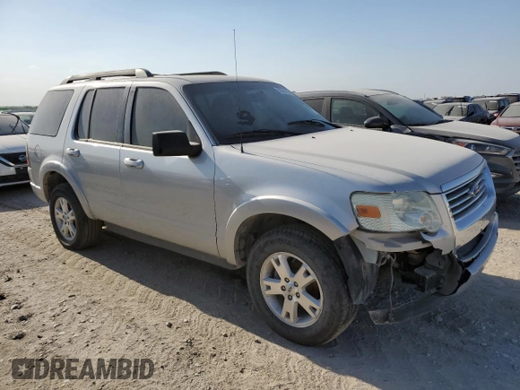 2009 Ford Explorer XLT with VIN 1FMEU73E99UA35633, listed as a Copart auction lot 50572125 with 124,471 mi miles and Salvage title. Bid and sale history available at DreamBid. Image 4.