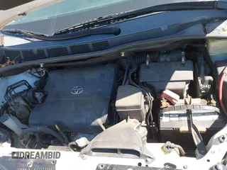 2015 Toyota Sienna L with VIN 5TDZK3DC3FS690484, listed as a IAAI auction lot 41888073 with 201,518 mi miles and . Bid and sale history available at carsss.com. Image 10.