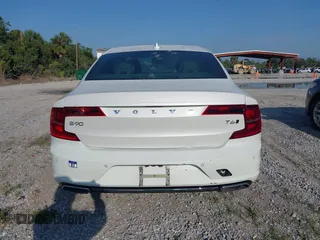 2018 Volvo S90 Momentum z VIN LVY992MK6JP031811, wystawiony jako IAAI lot #42301680 z przebiegiem Nie podano mil oraz . Historia ofert i sprzedaży dostępna na DreamBid. Obrazek 16.