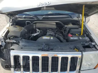 2009 Jeep Commander Sport with VIN 1J8HH48K59C514861, listed as a Copart auction lot 44076015 with 129,674 mi miles and Salvage title. Bid and sale history available at DreamBid. Image 12.