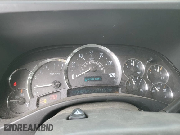 2004 Cadillac Escalade z VIN 1GYEC63T64R260162, wystawiony jako Copart lot #54725685 z przebiegiem 223 615 mil mil oraz Szkoda całkowita • Salvage title. Historia ofert i sprzedaży dostępna na DreamBid. Obrazek 9.