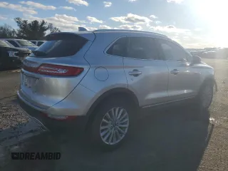 2019 Lincoln MKC Standard with VIN 5LMCJ1D99KUL17806, listed as a Copart auction lot 46578305 with 75,264 mi miles and Salvage Title. Bid and sale history available at carsss.com. Image 3.