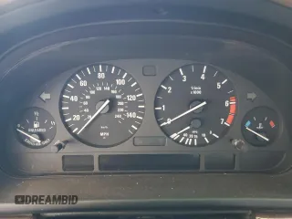 2002 BMW 5 Series 540i z VIN WBADN634X2GN86329, wystawiony jako Copart lot #56968575 z przebiegiem Nie podano mil oraz Szkoda całkowita • Salvage title. Historia ofert i sprzedaży dostępna na DreamBid. Obrazek 9.
