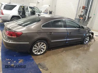 2013 Volkswagen CC Executive z VIN WVWGU7AN2DE530985, wystawiony jako Copart lot #48501095 z przebiegiem Nie podano mil oraz Czysty tytuł • Clean title. Historia ofert i sprzedaży dostępna na DreamBid. Obrazek 3.