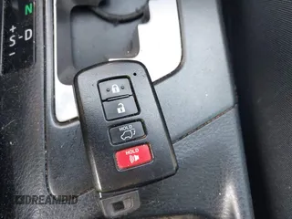 2018 Toyota RAV4 XLE with VIN JTMWFREV3JJ725847, listed as a IAAI auction lot 42110555 with 84,503 mi miles and . Bid and sale history available at DreamBid. Image 11.