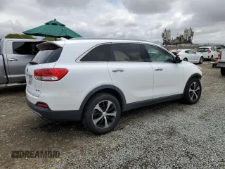 2017 Kia Sorento EX z VIN 5XYPH4A57HG301802, wystawiony jako Copart lot #55183885 z przebiegiem 128 064 mil mil oraz Szkoda całkowita • Salvage title. Historia ofert i sprzedaży dostępna na DreamBid. Obrazek 3.