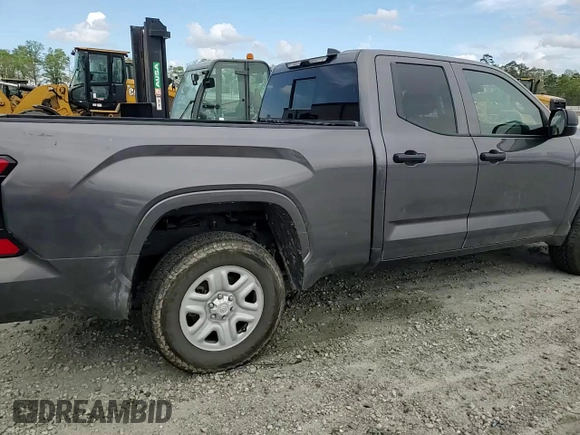 2022 Toyota Tundra SR z VIN 5TFKB5DA7NX047592, wystawiony jako Copart lot #51610295 z przebiegiem 50 737 mil mil oraz Szkoda całkowita • Salvage title. Historia ofert i sprzedaży dostępna na DreamBid. Obrazek 11.