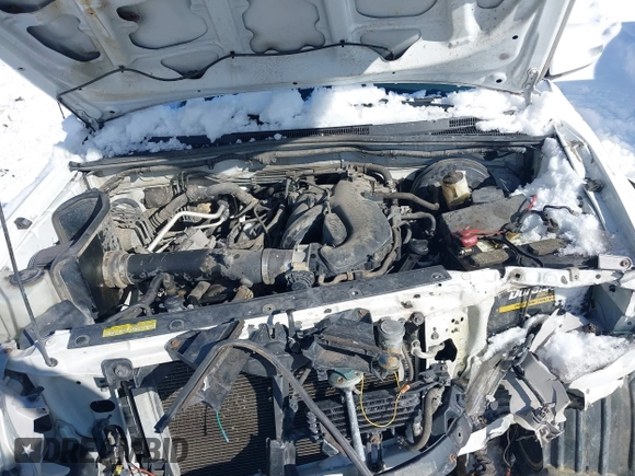 2015 Toyota Tacoma with VIN 3TMMU4FN2FM086885, listed as a IAAI auction lot 41247712 with 194,510 mi miles and . Bid and sale history available at carsss.com. Image 10.