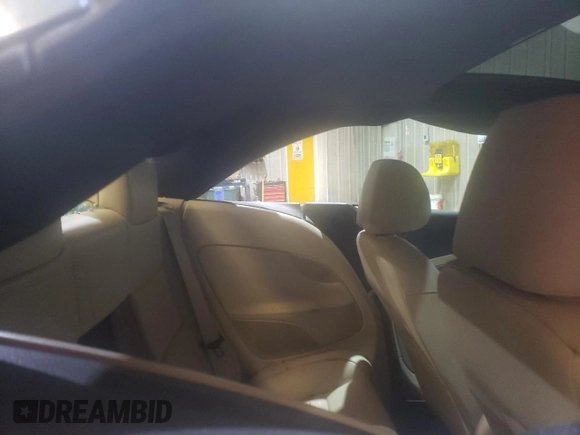 2007 Volkswagen Eos 2.0T with VIN WVWBA71F47V044596, listed as a Copart auction lot 48430555 with 88,401 mi miles and Salvage Title. Bid and sale history available at DreamBid. Image 10.