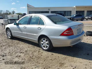 2001 Mercedes-Benz C 230/260/280/320 with VIN WDBRF61J71F080734, listed as a IAAI auction lot 41869908 with 274,574 mi miles and . Bid and sale history available at DreamBid. Image 3.
