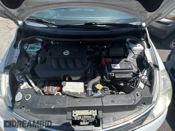 2007 Nissan Versa 1.8 S with VIN 3N1BC13E17L377109, listed as a Copart auction lot 54001065 with 172,236 mi miles and Clean Title. Bid and sale history available at carsss.com. Image 7.