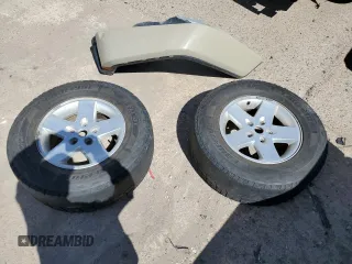 2020 Jeep Gladiator Rubicon z VIN 1C6JJTBG2LL190732, wystawiony jako Copart lot #57100115 z przebiegiem 55 679 mil mil oraz Szkoda całkowita • Salvage title. Historia ofert i sprzedaży dostępna na DreamBid. Obrazek 12.