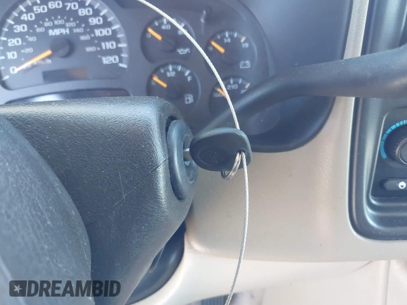 2004 Chevrolet Suburban LT with VIN 1GNFK16T24J272018, listed as a IAAI auction lot 41302541 with 139,881 mi miles and . Bid and sale history available at DreamBid. Image 11.