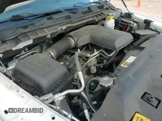 2022 Ram 1500 Tradesman z VIN 3C6JR6DGXNG238369, wystawiony jako Copart lot #68370815 z przebiegiem 56 680 mil mil oraz Szkoda całkowita • Salvage title. Historia ofert i sprzedaży dostępna na DreamBid. Obrazek 13.