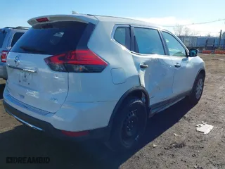 2017 Nissan Rogue SV with VIN 5N1AT2MV6HC784722, listed as a IAAI auction lot 41823697 with 87,169 mi miles. Bid and sale history available at carsss.com. Image 4.
