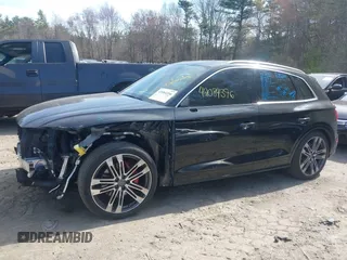 2018 Audi SQ5 Premium Plus z VIN WA1A4AFY9J2007752, wystawiony jako IAAI lot #42084396 z przebiegiem 90 443 mil mil oraz . Historia ofert i sprzedaży dostępna na DreamBid. Obrazek 14.