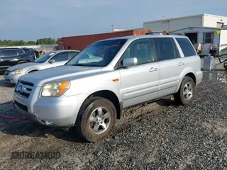 2008 Honda Pilot EX-L with VIN 5FNYF28528B027047, listed as a IAAI auction lot 42692510 with 251,260 mi miles and . Bid and sale history available at DreamBid. Image 2.