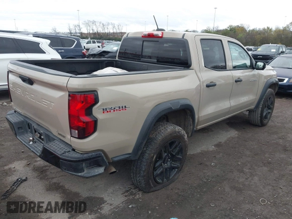 2023 Chevrolet Colorado 4WD Trail Boss with VIN 1GCPTEEK8P1239877, listed as a IAAI auction lot 40893691 with 30,617 mi miles. Bid and sale history available at carsss.com. Image 4.