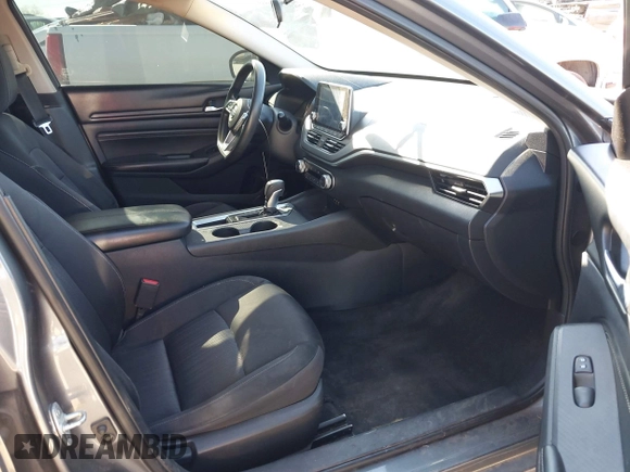 2019 Nissan Altima S with VIN 1N4BL4BV6KC145180, listed as a IAAI auction lot 42021255 with 122,592 mi miles and . Bid and sale history available at carsss.com. Image 5.