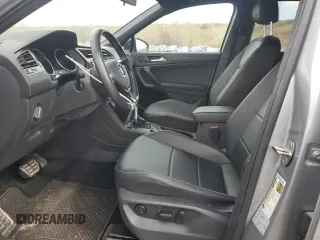 2021 Volkswagen Tiguan SE z VIN 3VV2B7AX3MM150311, wystawiony jako Copart lot #50970015 z przebiegiem 41 156 mil mil oraz Szkoda całkowita • Salvage title. Historia ofert i sprzedaży dostępna na DreamBid. Obrazek 7.