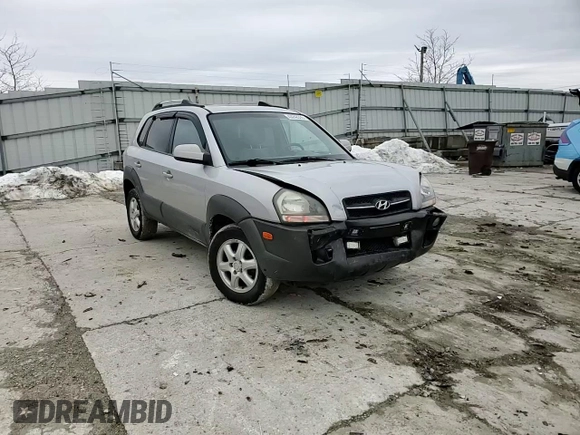 2005 Hyundai Tucson GLS with VIN KM8JN72D05U051699, listed as a Copart auction lot 43242335 with 182,859 mi miles and Non Repairable. Bid and sale history available at carsss.com. Image 12.