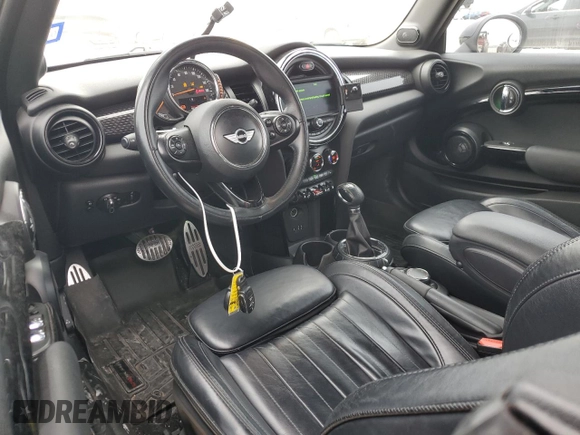 2017 MINI Convertible Cooper S z VIN WMWWG9C52H3C22972, wystawiony jako Copart lot #87302554 z przebiegiem 83 123 mil mil oraz Szkoda całkowita • Salvage title. Historia ofert i sprzedaży dostępna na DreamBid. Obrazek 8.