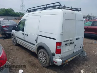 2013 Ford Transit Connect XLT z VIN NM0LS7BN5DT151894, wystawiony jako IAAI lot #42490789 z przebiegiem 151 510 mil mil oraz . Historia ofert i sprzedaży dostępna na DreamBid. Obrazek 3.