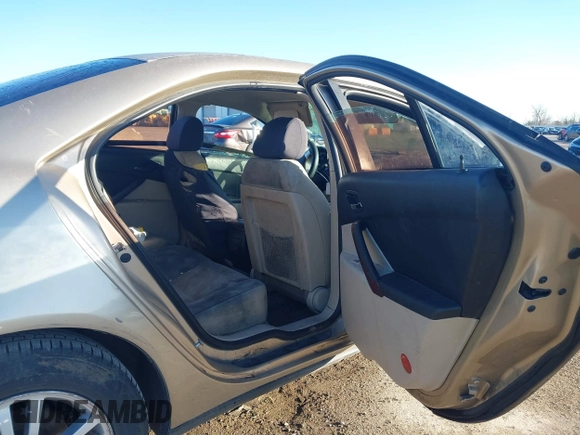 2006 Pontiac G6 6-Cyl with VIN 1G2ZG558964271627, listed as a IAAI auction lot 41754865 with Not provided miles and . Bid and sale history available at DreamBid. Image 8.
