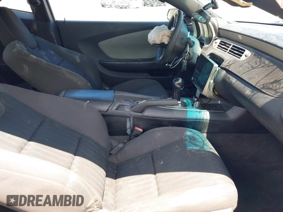 2012 Chevrolet Camaro 2LS с VIN 2G1FA1E35C9180773, выставлен на аукционе IAAI как лот 42256846 с пробегом Не указан миль и . История ставок и продаж доступна на DreamBid. Изображение 5.