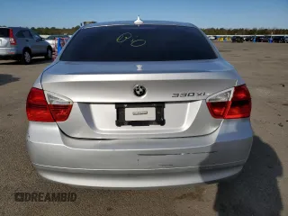 2006 BMW 3 Series 330xi with VIN WBAVD33516KL52923, listed as a Copart auction lot 46224884 with 204,406 mi miles and Salvage Title. Bid and sale history available at carsss.com. Image 6.