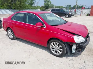 2010 Volkswagen Jetta Limited Edition with VIN 3VWRX7AJ2AM030065, listed as a IAAI auction lot 42486185 with 114,160 mi miles and . Bid and sale history available at DreamBid. Image 1.